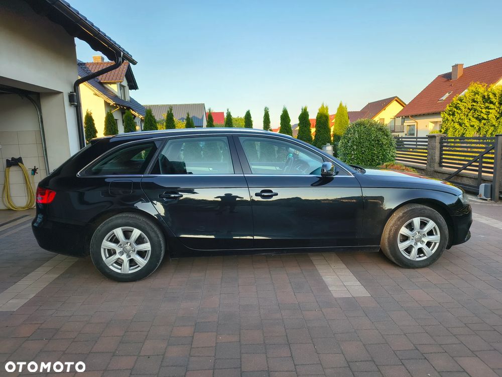 Audi A4 Avant 2.0 TDI DPF Attraction - 5