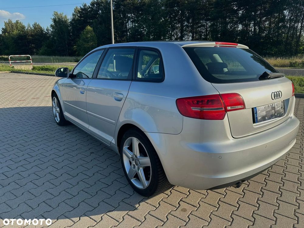 Audi A3 Sportback 2.0 TDI DPF Ambition - 9