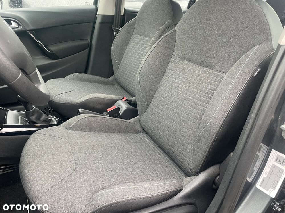 Citroën C3 Pure Tech 82 FEEL - 11