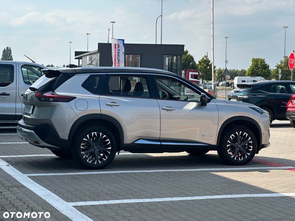 Nissan X-Trail - 4