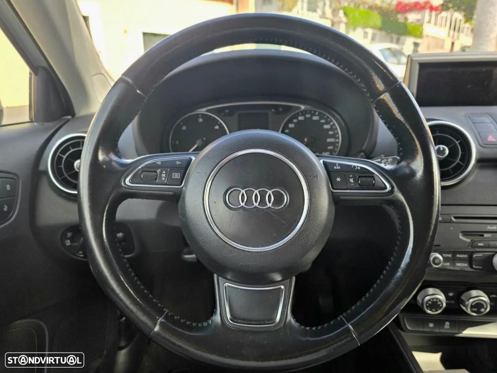 Audi A1 1.6 TDI S-line - 16
