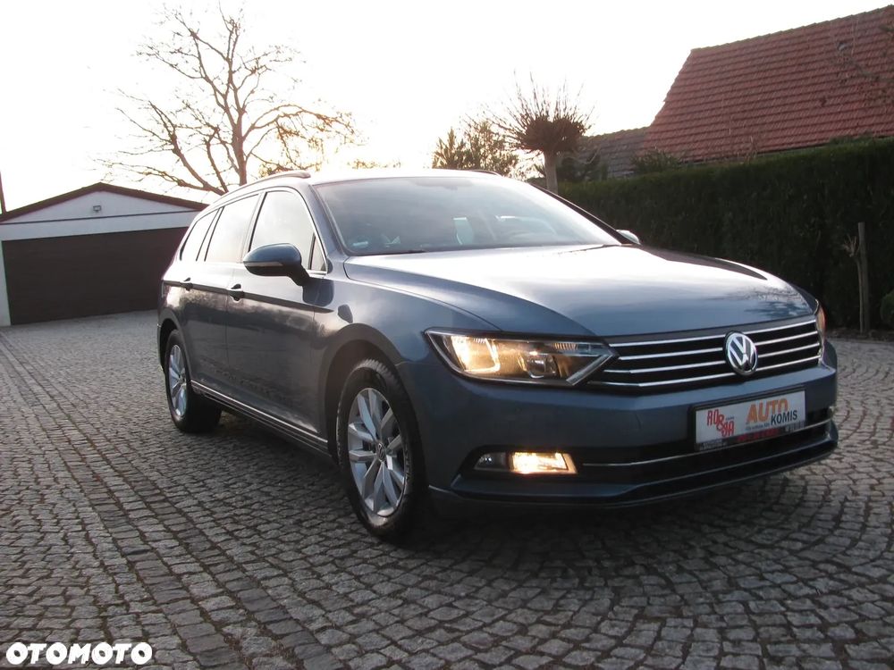 Volkswagen Passat 2.0 TDI SCR DSG Comfortline - 39
