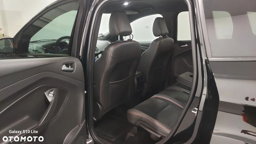 Ford Kuga 1.5 EcoBoost FWD ST-Line - 6