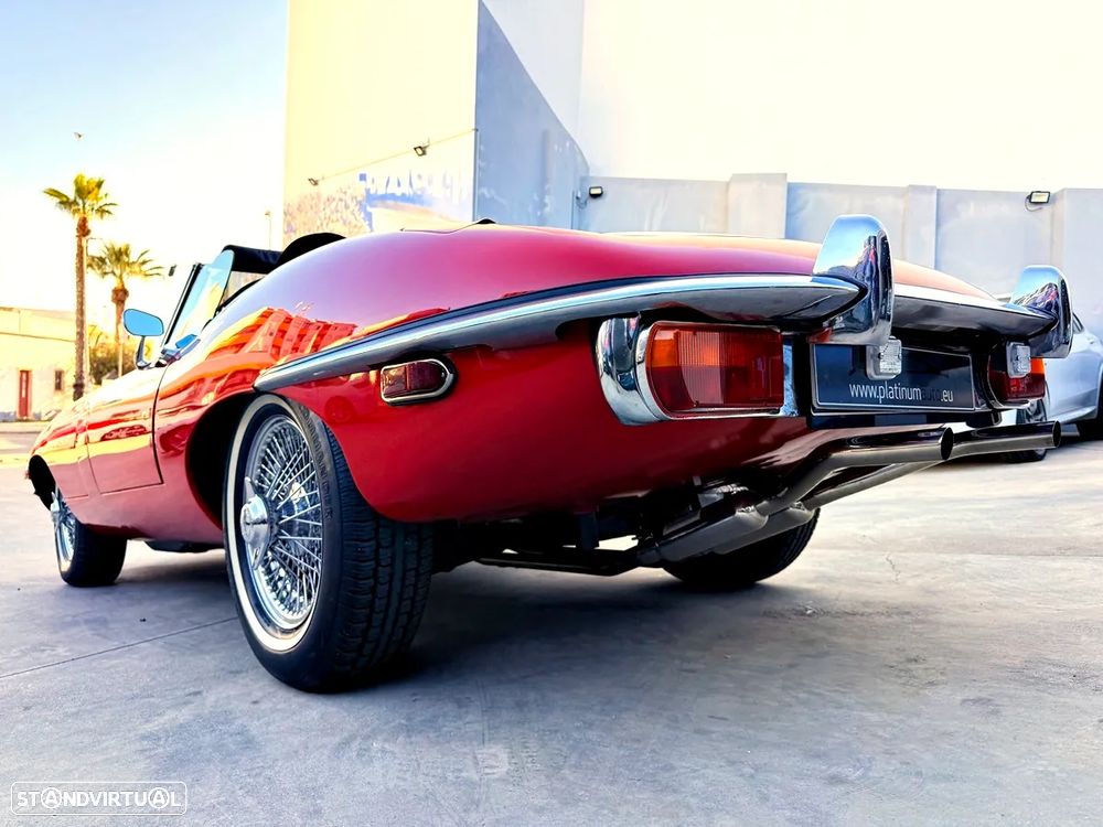 Jaguar E-Type - 48