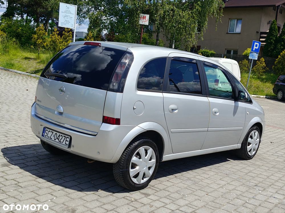Opel Corsa 1.4 16V Edition mit TomTom GO - 9