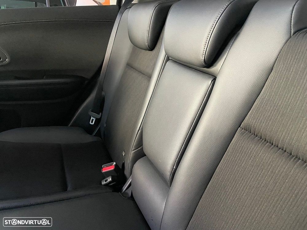 Honda HR-V 1.5 i-VTEC Executive CVT - 34