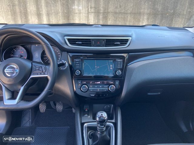 Nissan Qashqai 1.5 dCi N-Connecta - 24