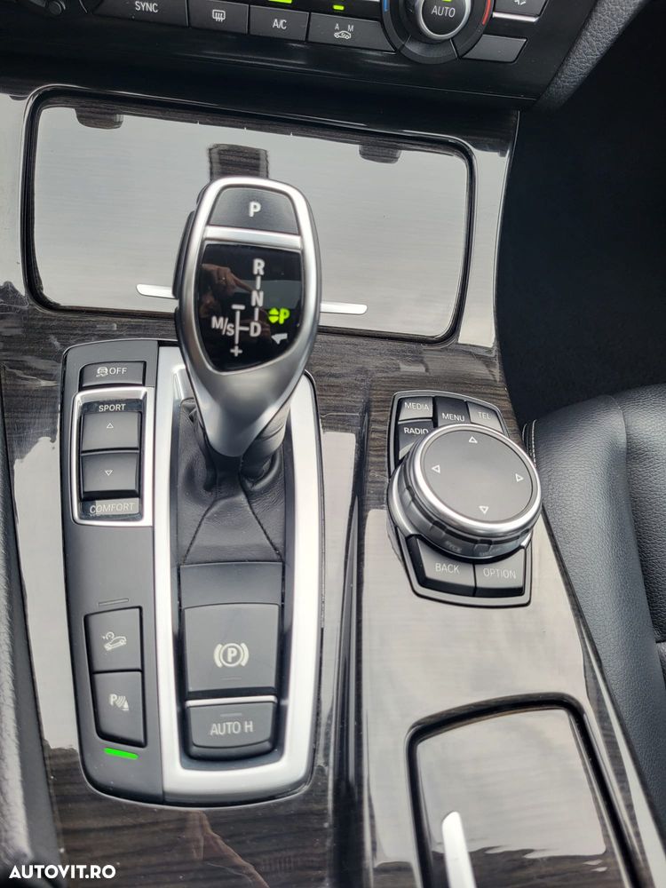 BMW Seria 5 535i xDrive Aut. Luxury Line - 22