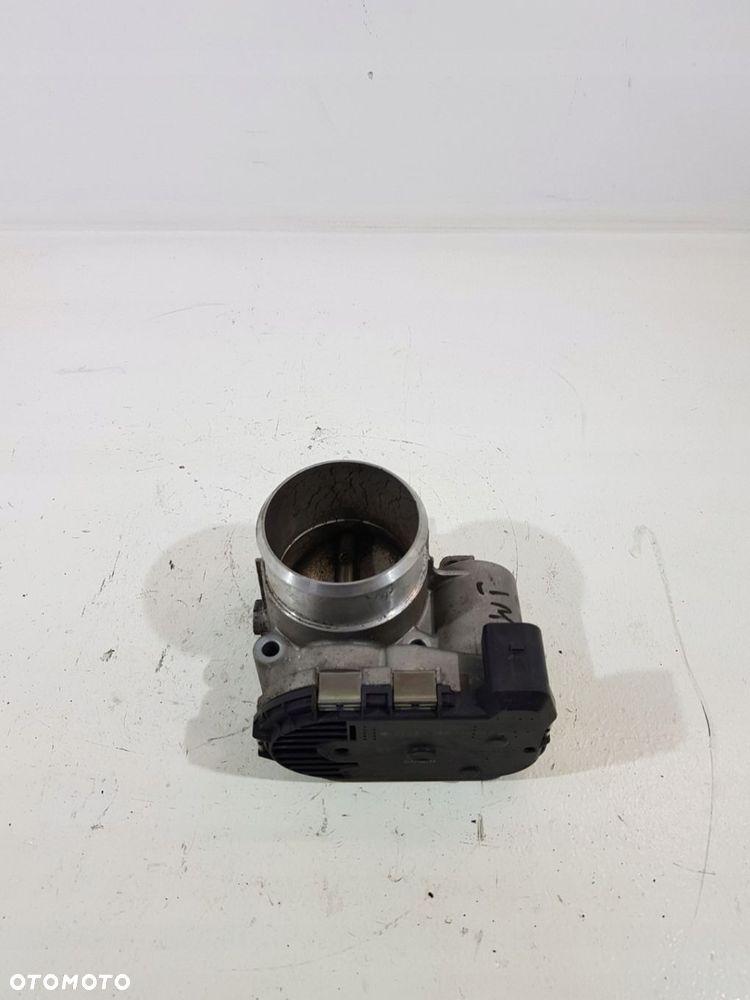 PRZEPUSTNICA 06B133062M AUDI A4 B6 A6 C5 PASSAT B5 FL 1.8T AWT