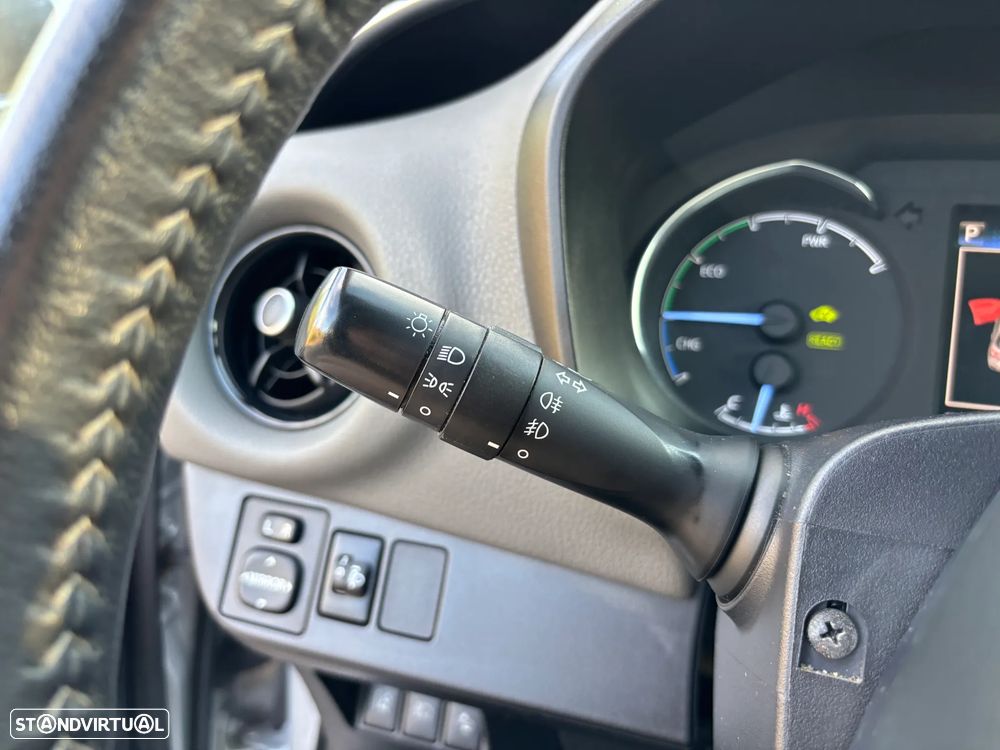 Toyota Yaris 1.5 HSD Sport+P.Techno - 19
