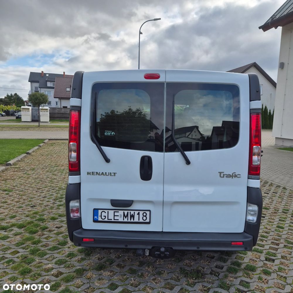 Renault Trafic - 11