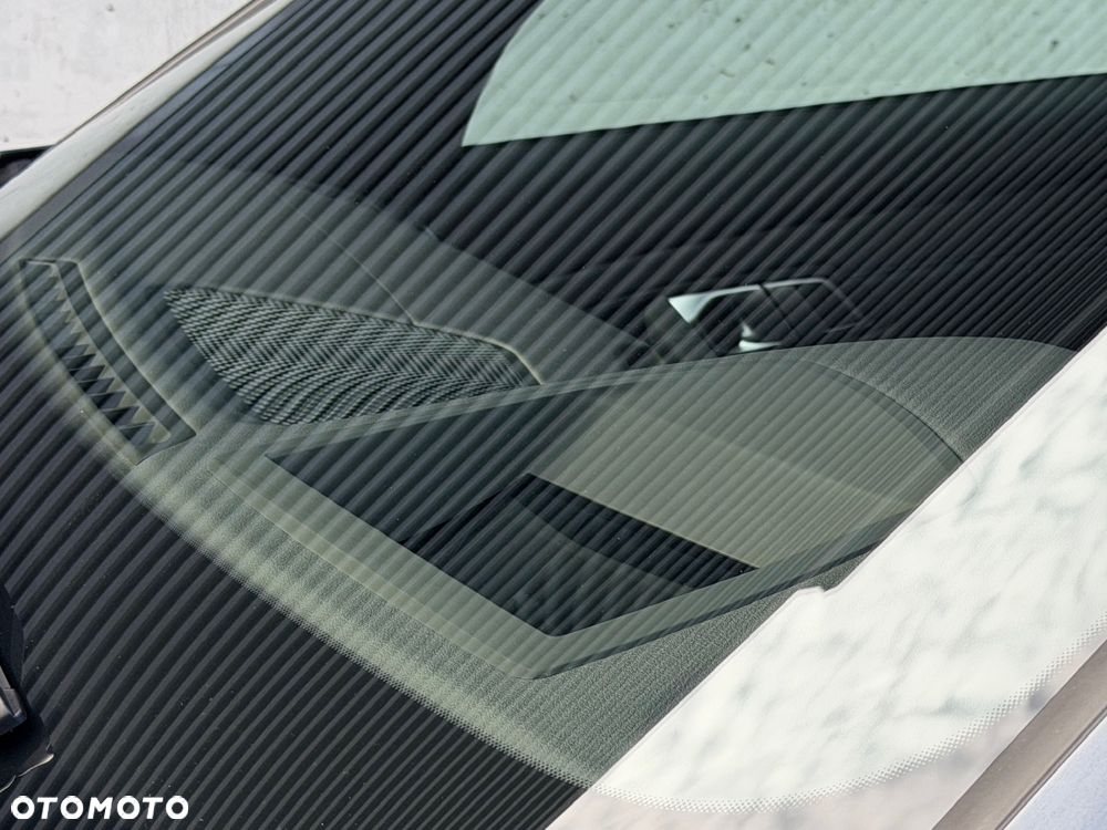 BMW Seria 3 - 24