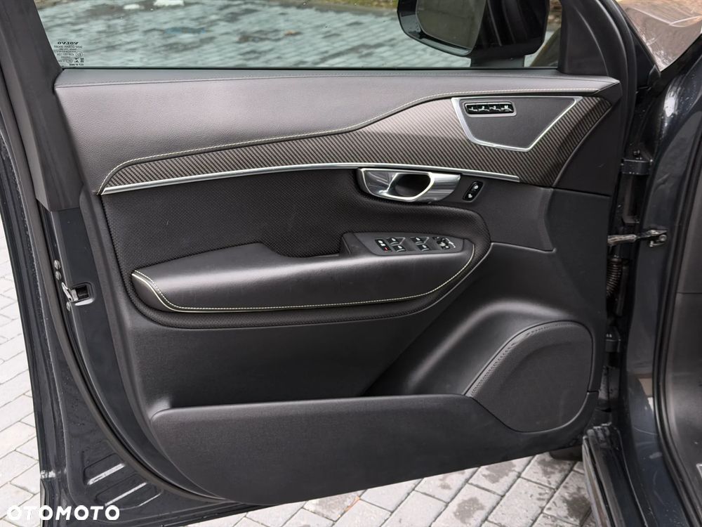 Volvo XC 90 T6 AWD Geartronic RDesign - 13