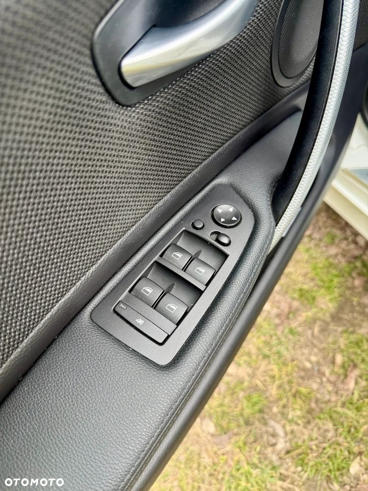 BMW Seria 1 118d - 9