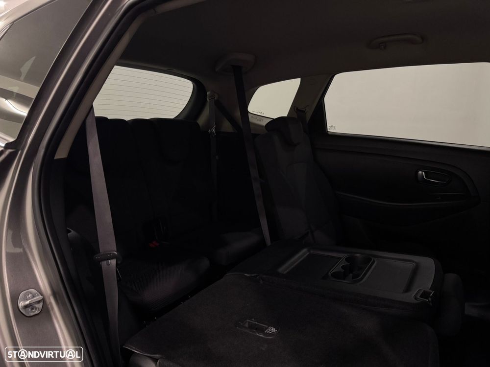 Kia Carens 1.7 CRDi ISG TX - 26