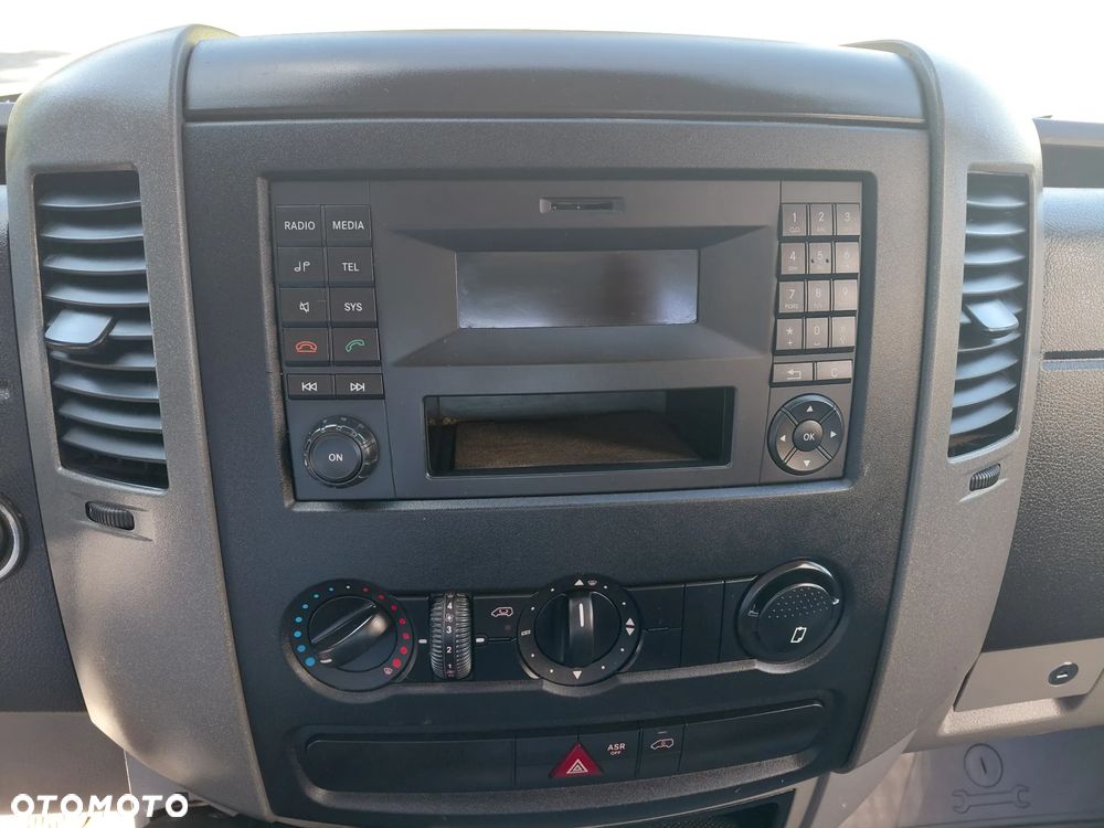 Volkswagen CRAFTER DOKA * SKRZYNIA * 7-0SÓB * 2.0 TDI140 * - 7
