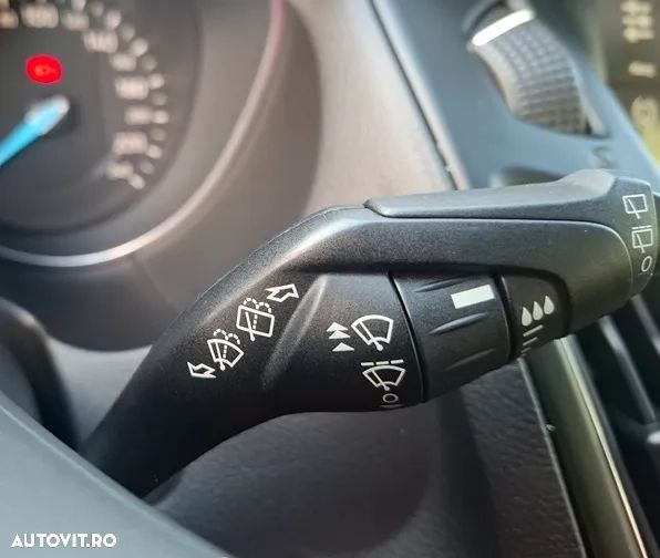 Ford Focus 2.0 EcoBlue Titanium Business - 27