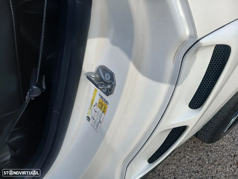 Ford Mustang 2.3i EcoBoost - 25