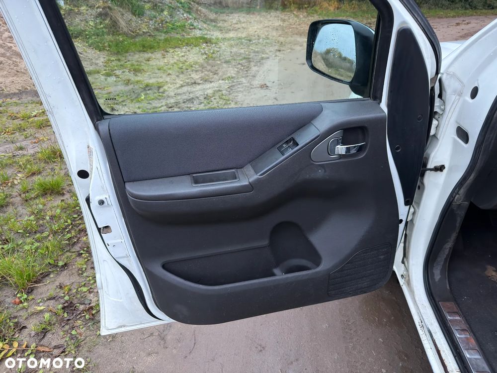 Nissan Navara SE - 13