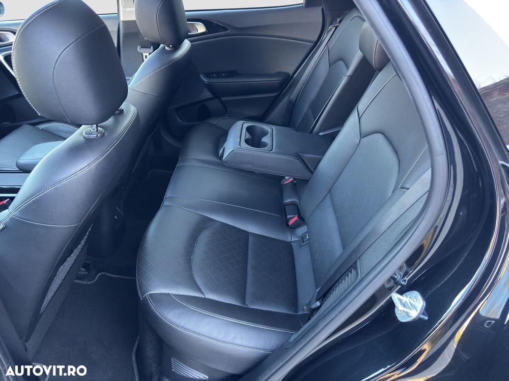 Kia XCeed 1.6 GDI DCT6 OPF Platinum Edition - 8