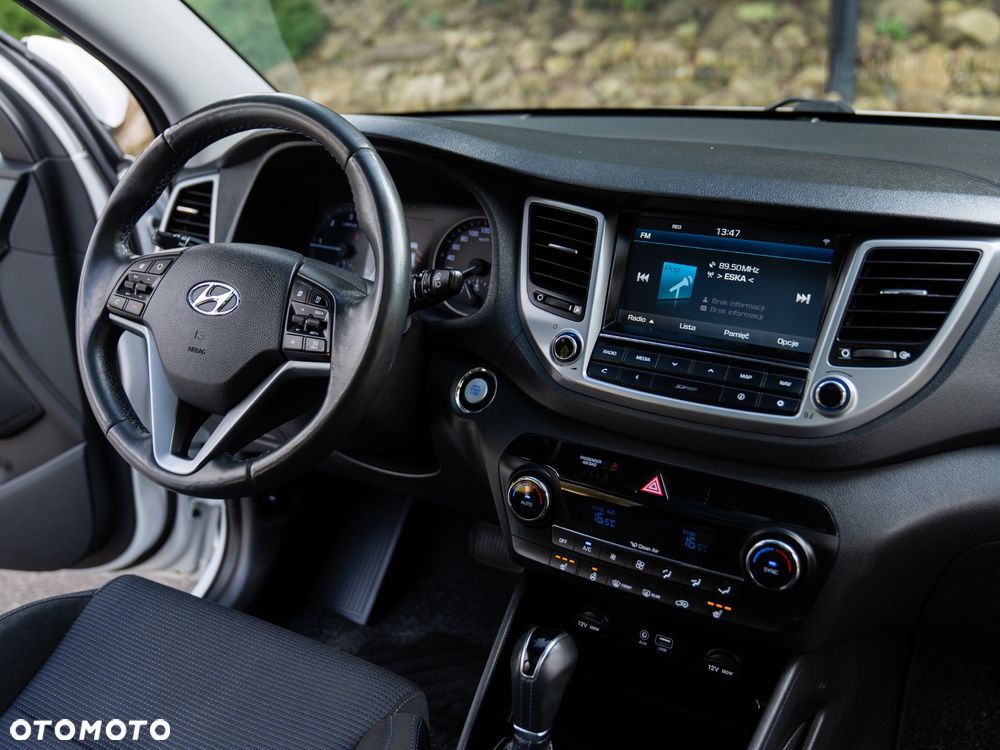 Hyundai Tucson blue 1.7 CRDi 2WD DCT Premium - 31