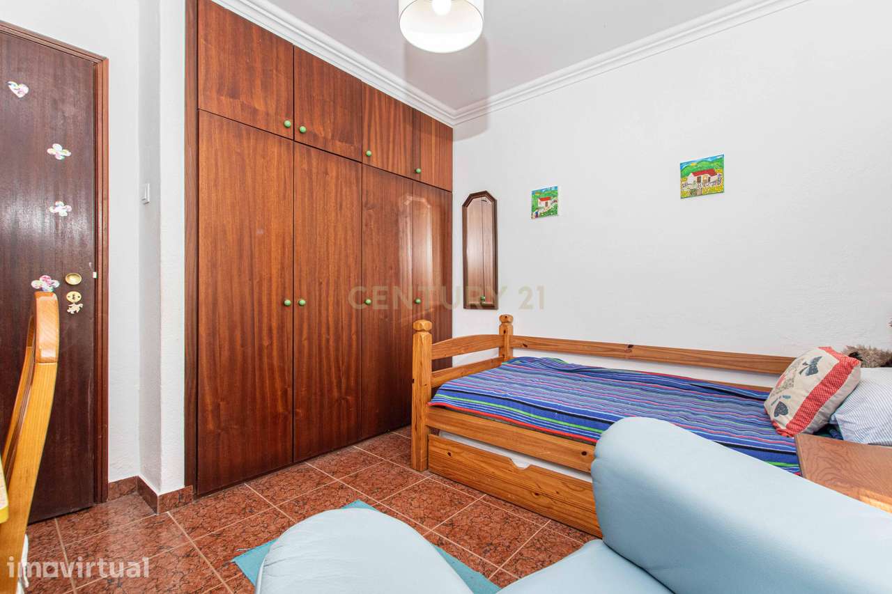Moradia T2, num terreno com 299m2, em Caneças - Odivelas - Grande imagem: 5/14