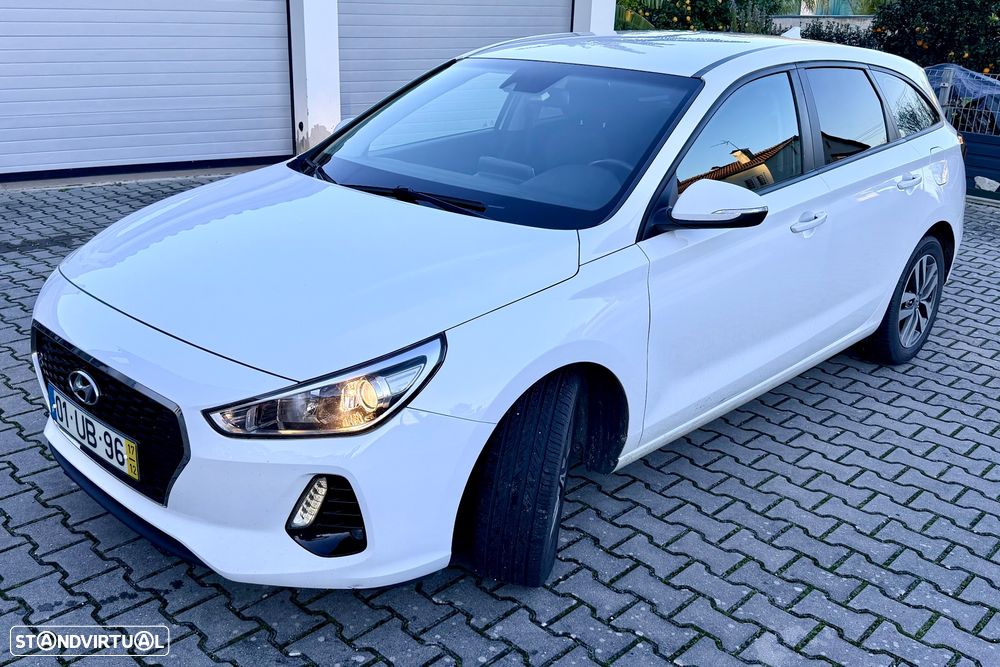 Hyundai i30 SW 1.6 CRDi Comfort+Navi - 2