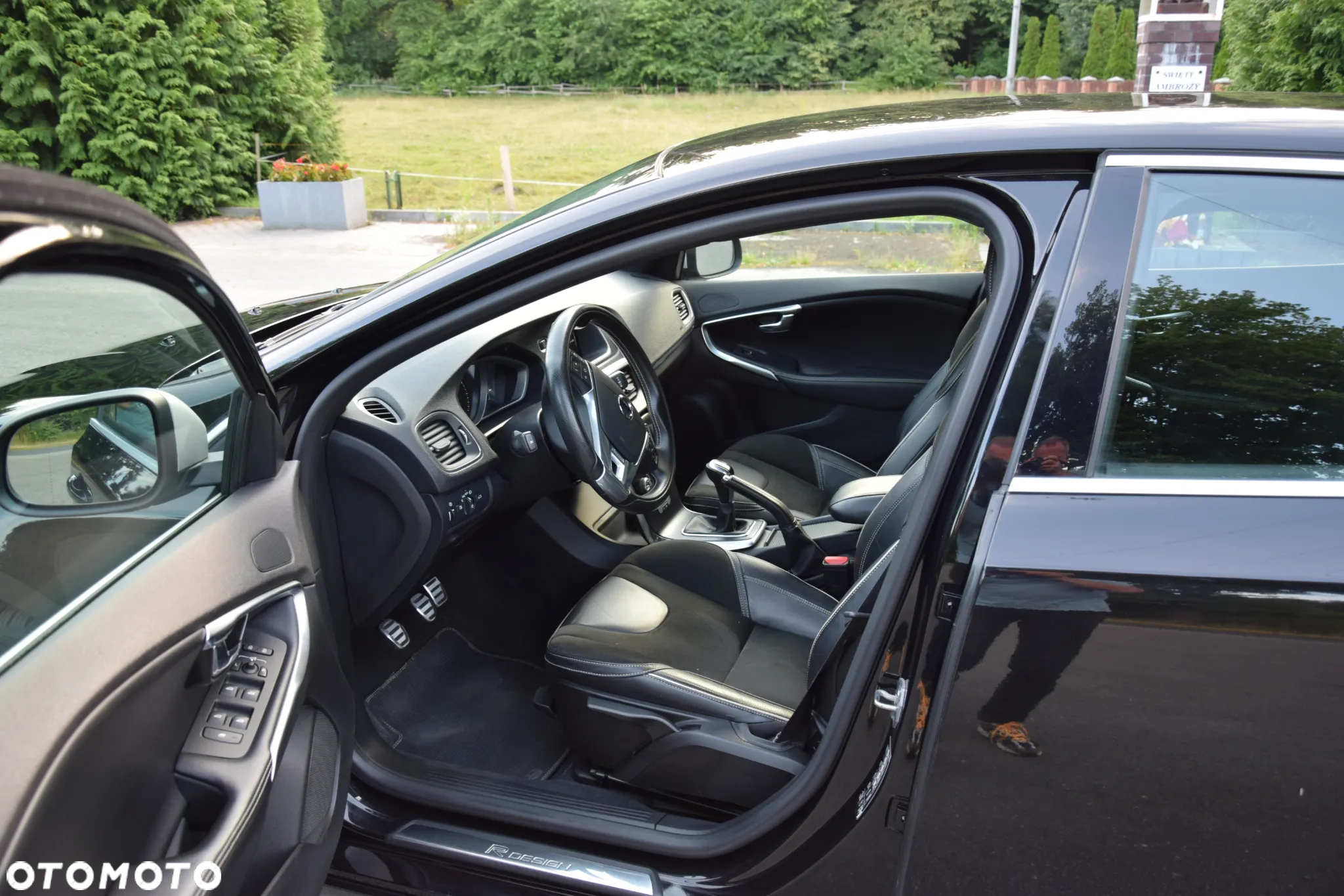 Volvo V40 D2 Drive-E SCR R-Design Momentum - 14