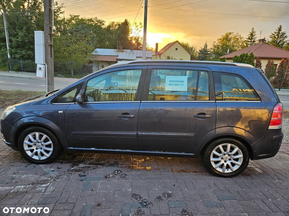 Opel Zafira - 1