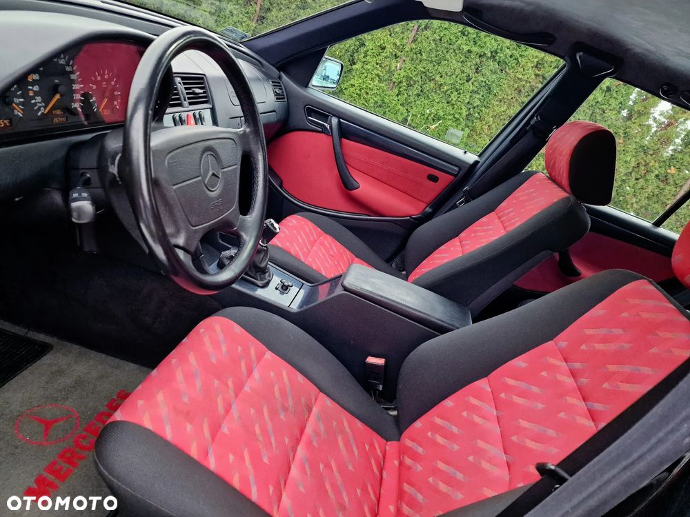 Mercedes-Benz Klasa C 180 T Esprit - 15