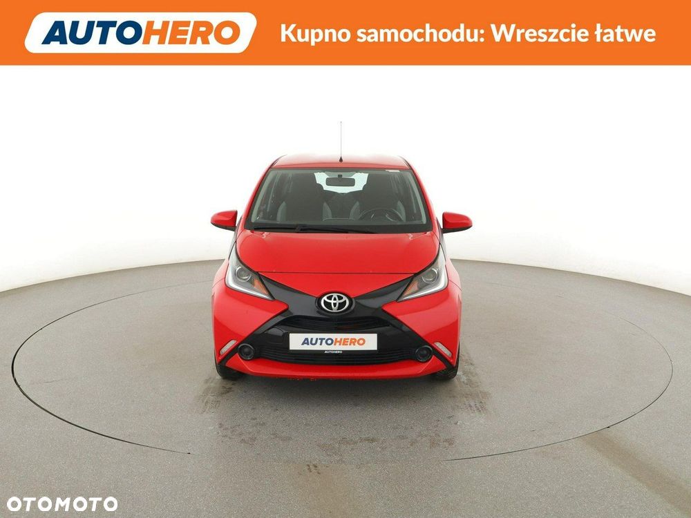Toyota Aygo x-play - 12
