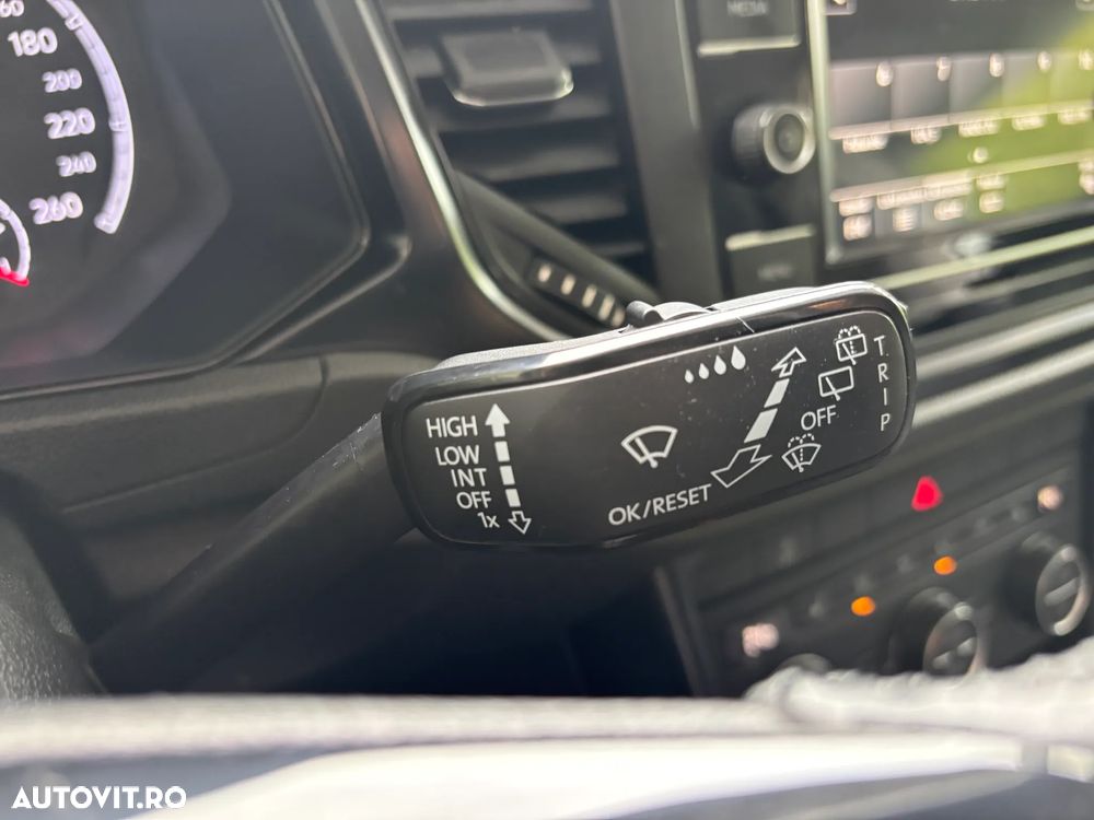 Volkswagen T-ROC - 16