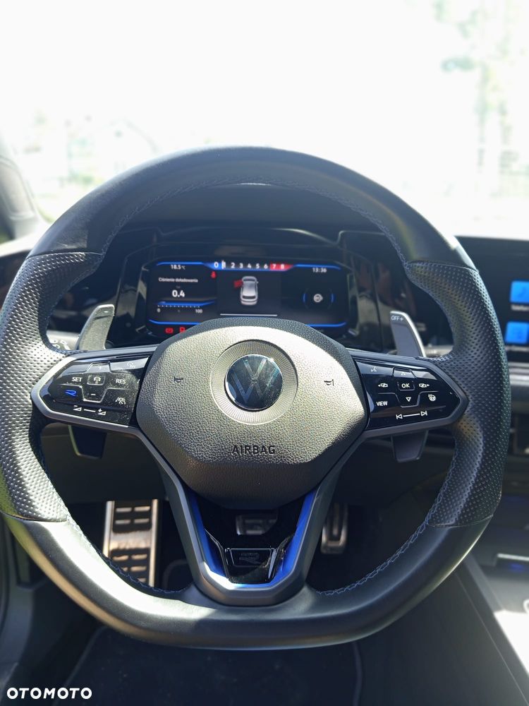 Volkswagen Golf - 20