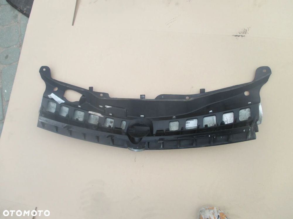atrapa grill Astra 3 H - 6