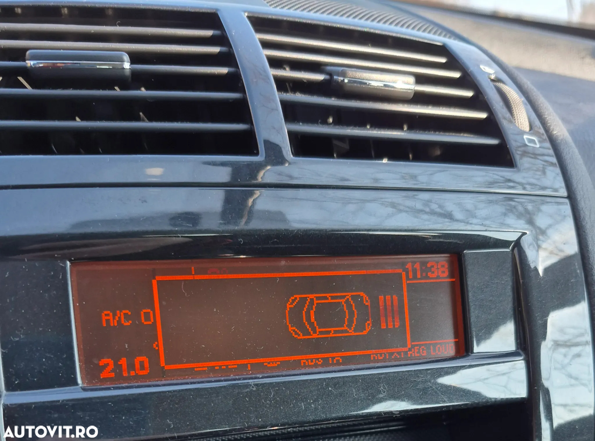 Peugeot 407 SW HDi 135 Automatik JBL - 9