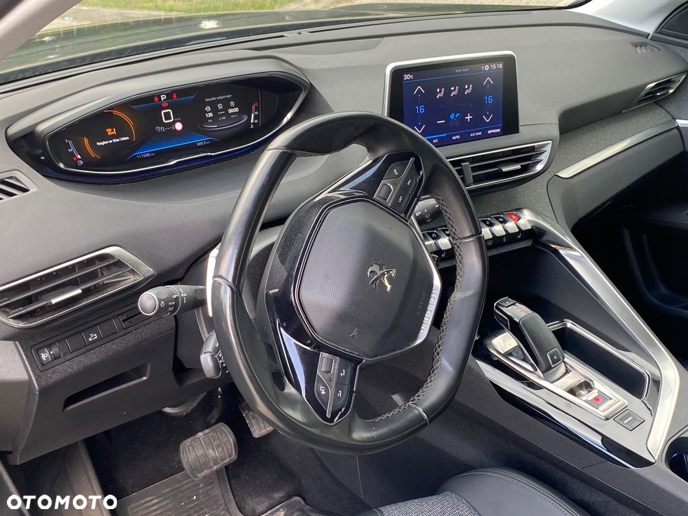 Peugeot 3008 1.5 BlueHDi Allure S&S EAT8 - 26