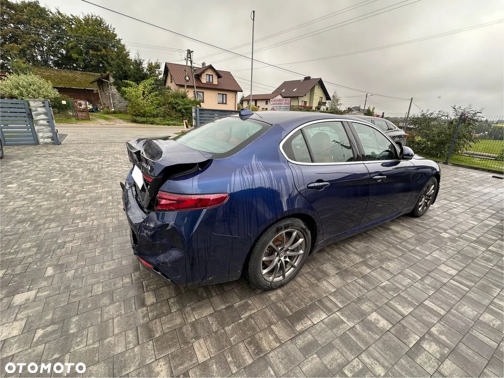 Alfa Romeo Giulia 2.2 D Turbo - 1