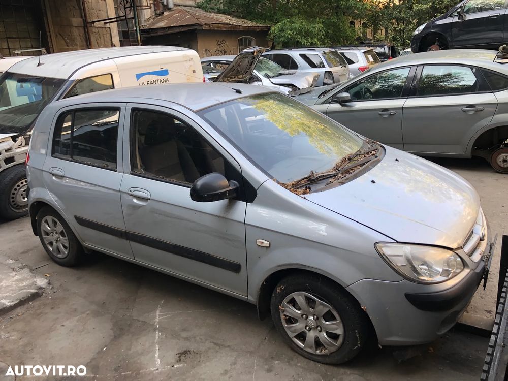 Dezmembrez Hyundai Getz 2009 1,1 benzima gri argintiu facelift - 2