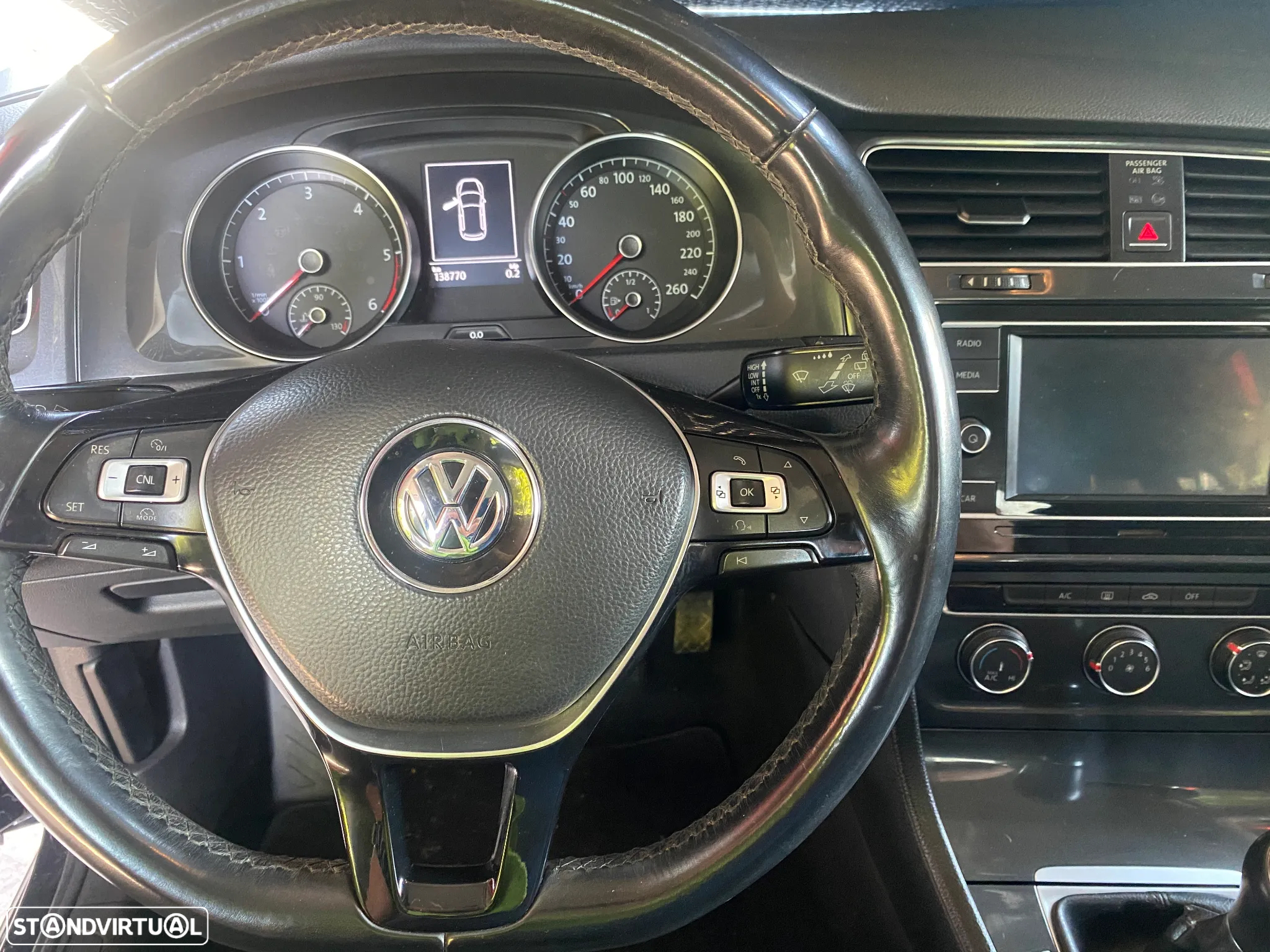 VW Golf 1.6 TDI Confortline - 5