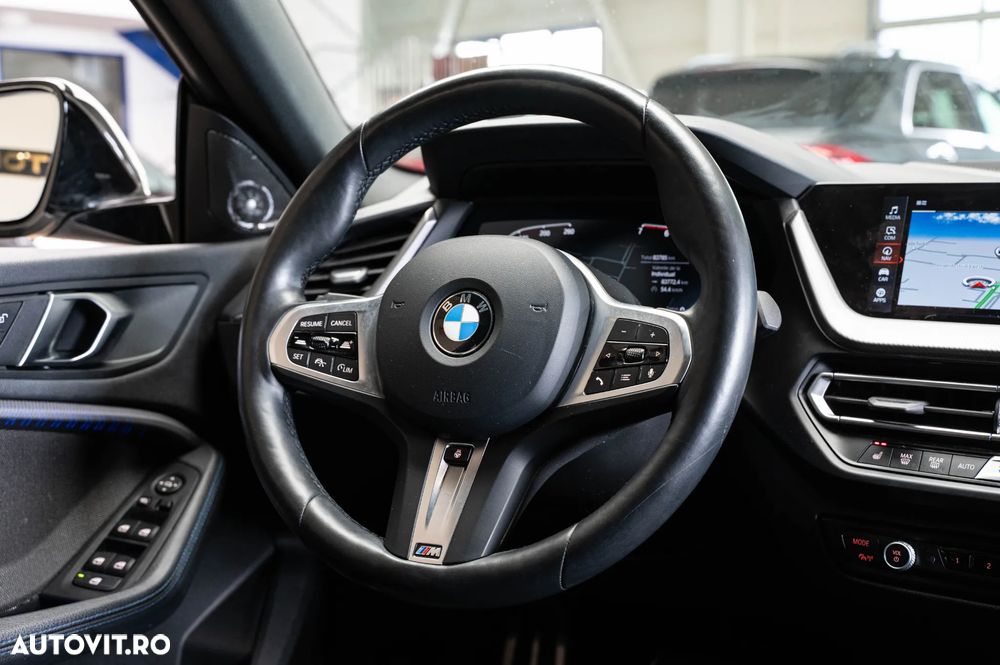 BMW Seria 2 218i Aut. M Sport - 32