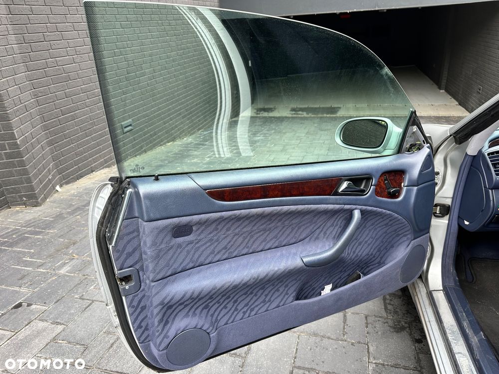Mercedes-Benz CLK - 17