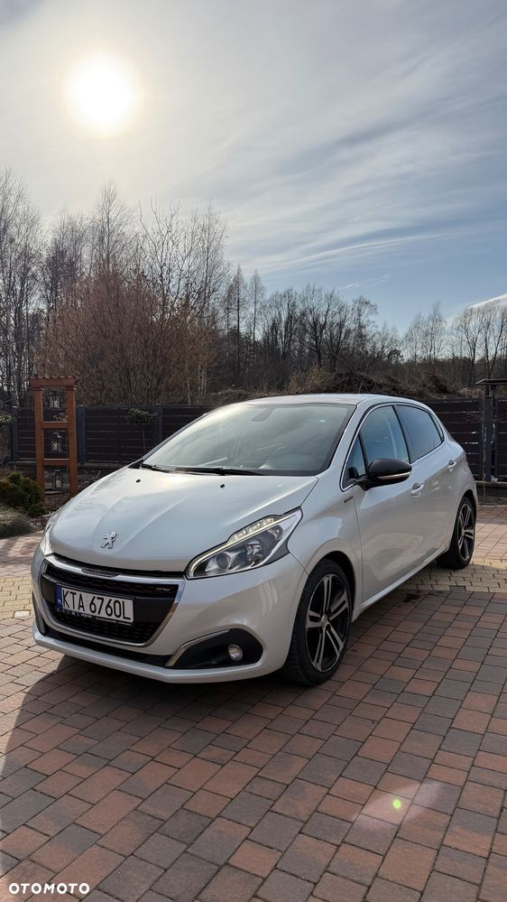 Peugeot 208 - 20