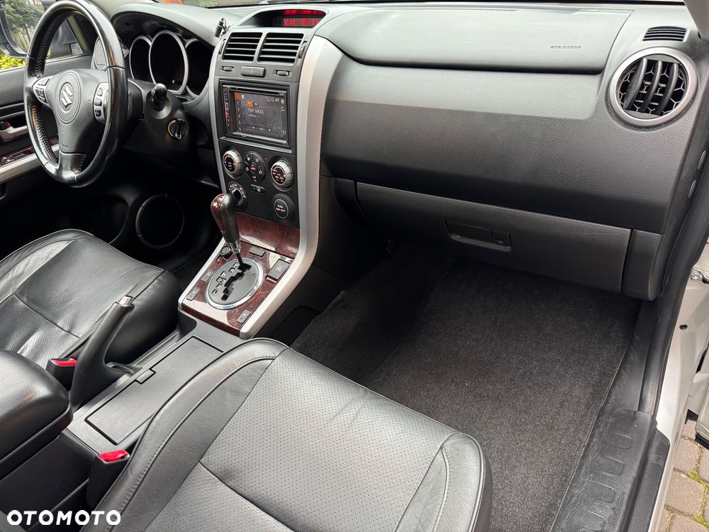 Suzuki Grand Vitara 2.0 Automatik Comfort Limited - 29