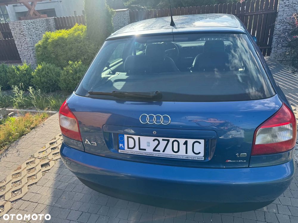 Audi A3 3-drzwiowe 1.8 Ambiente - 2