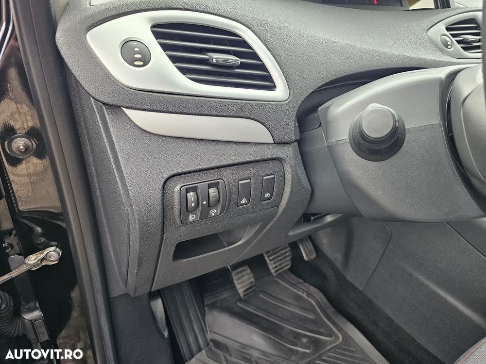 Renault Scenic - 20