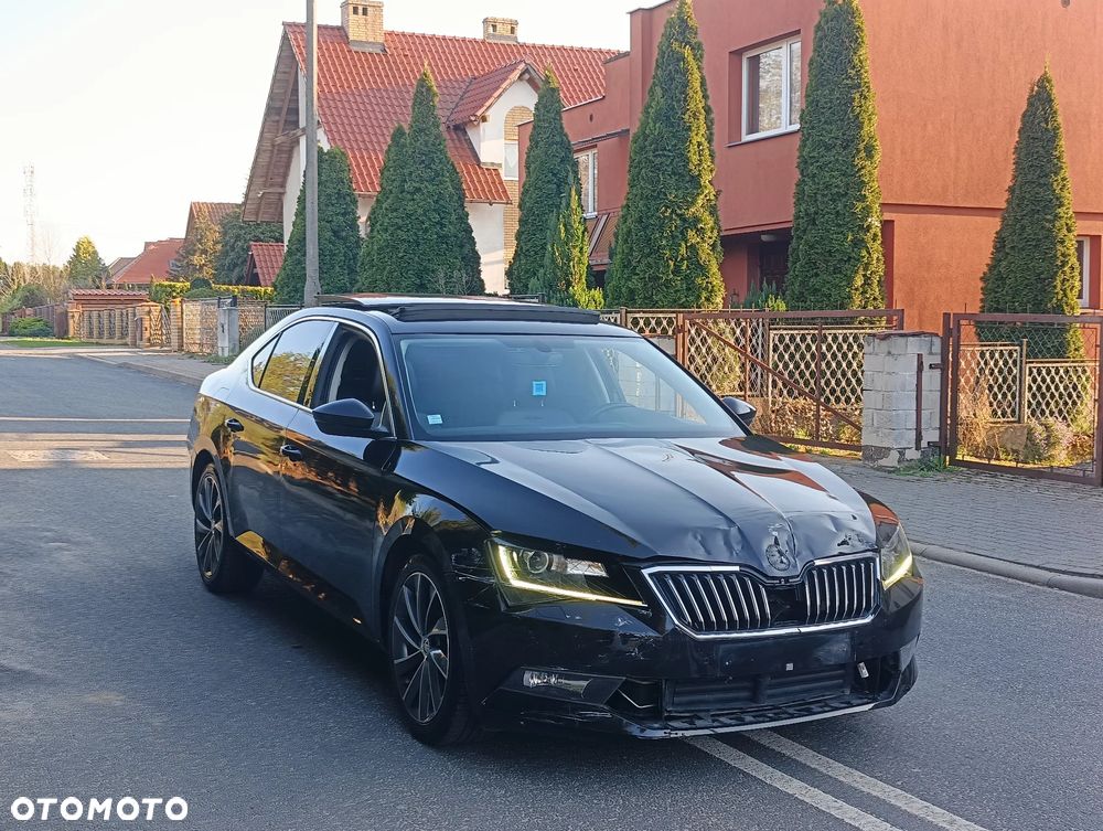 Skoda Superb 2.0 TDI DSG Premium Edition - 18
