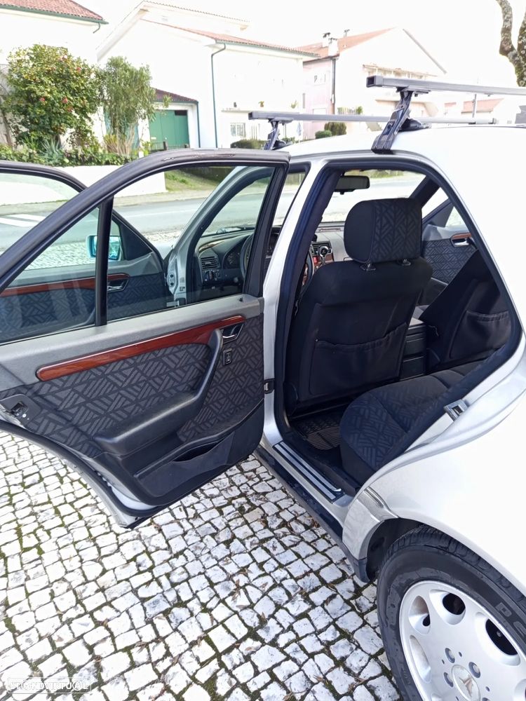 Mercedes-Benz C 220 D Elegance - 12