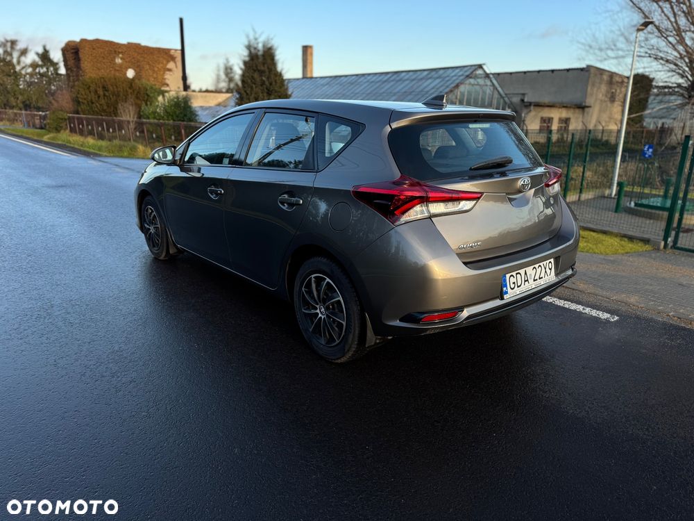 Toyota Auris 1.33 VVT-i Comfort - 4