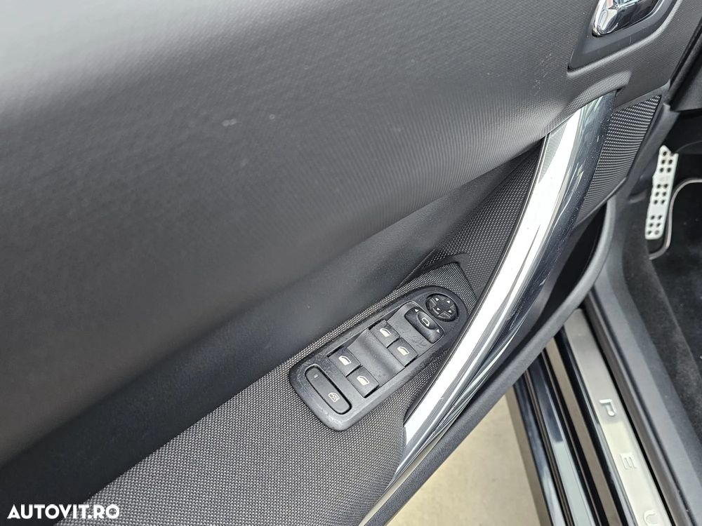 Peugeot 308 CC 1.6 E Premium Pack - 18