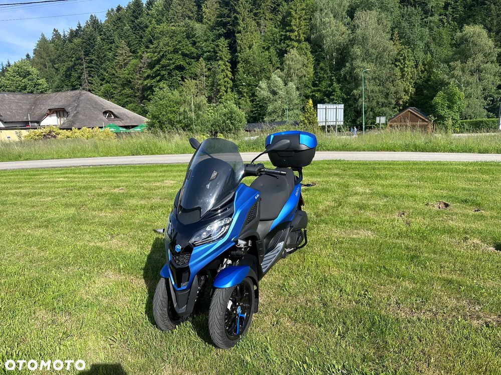 Piaggio MP-3 - 12